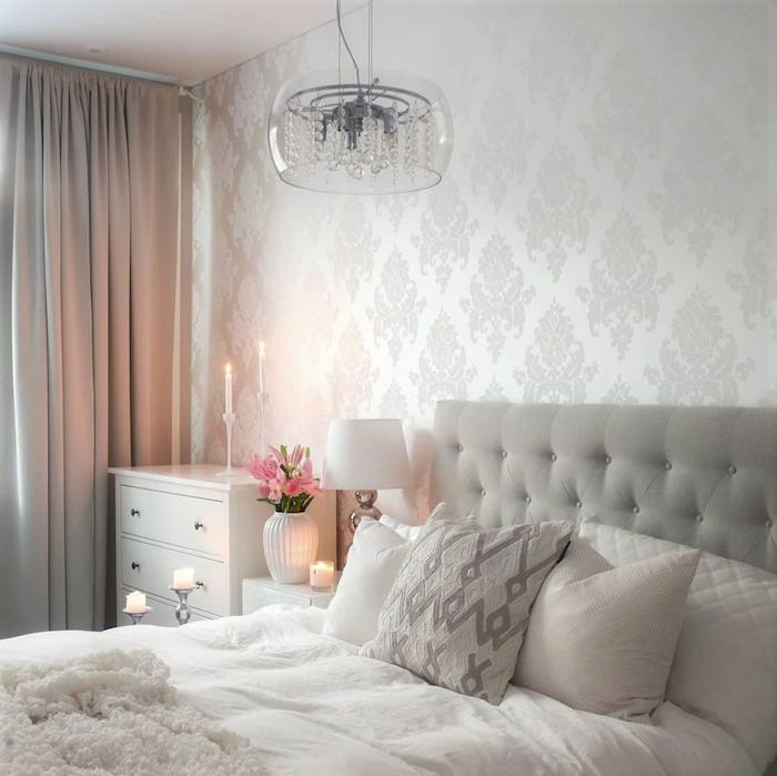 Papel de parede para quarto branco luxuoso.