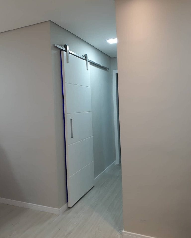 banheiro no corredor