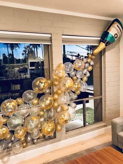 Balões e acessórios pra decoração ano novo
