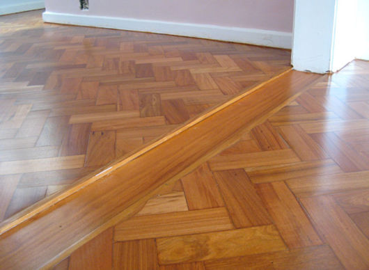 piso de madeira com sinteco